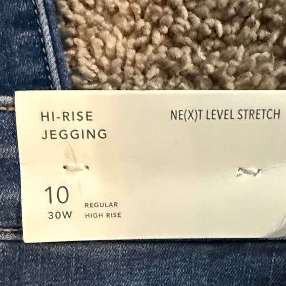 American Eagle Outfitters Women's Dark Blue Skinny Jeans - Picture 7 of 7